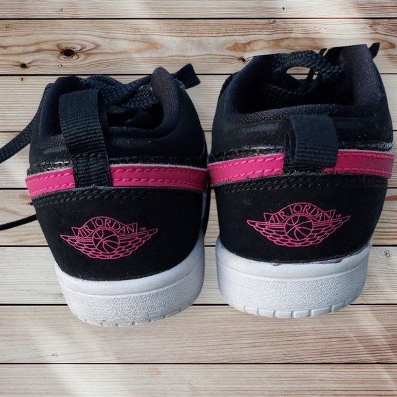 Nike Air Jordan Pink and Black - Picture 3 of 5